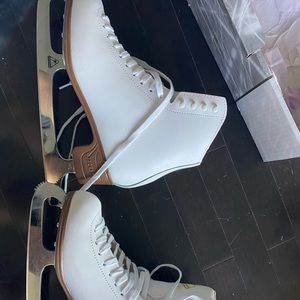 Ice Skating Shoes